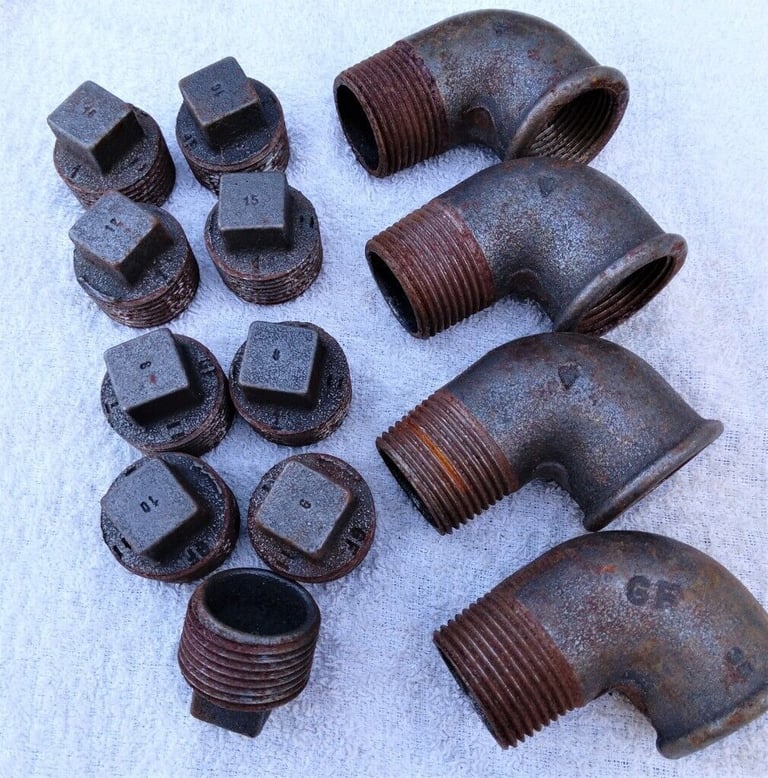 image for **REDUCED** George Fischer Malleable 1Inch Iron Pipe Fittings - JOB LOT 
