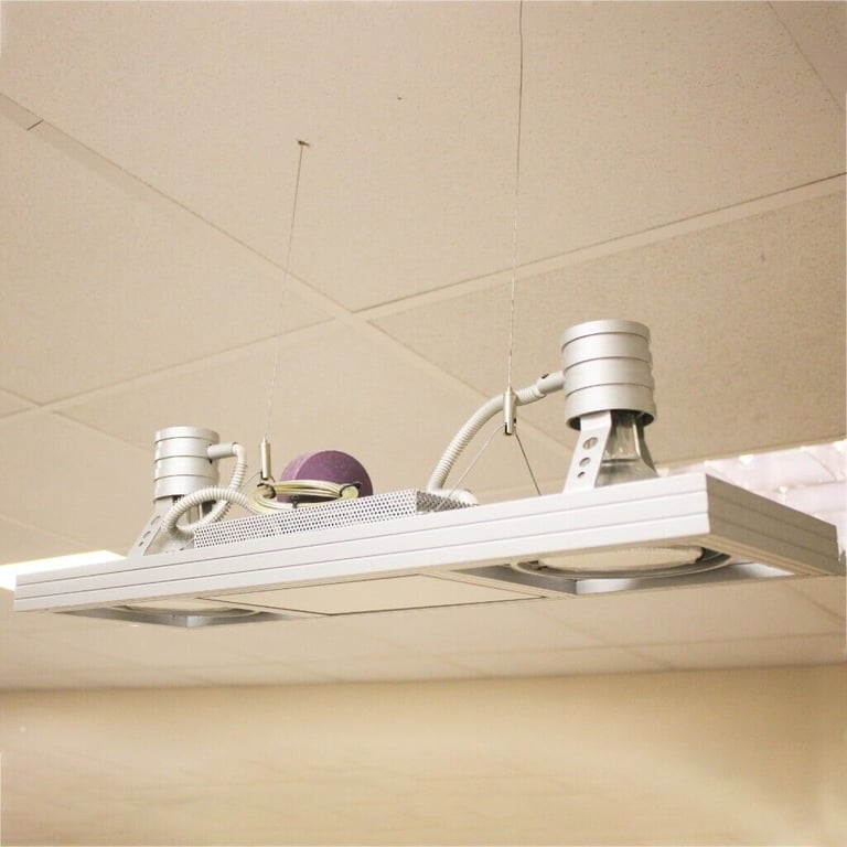 Spot Light Unit, Ceiling Hanging, 2 x PAR30 CDM-R Lamps Easy LED Conversion.