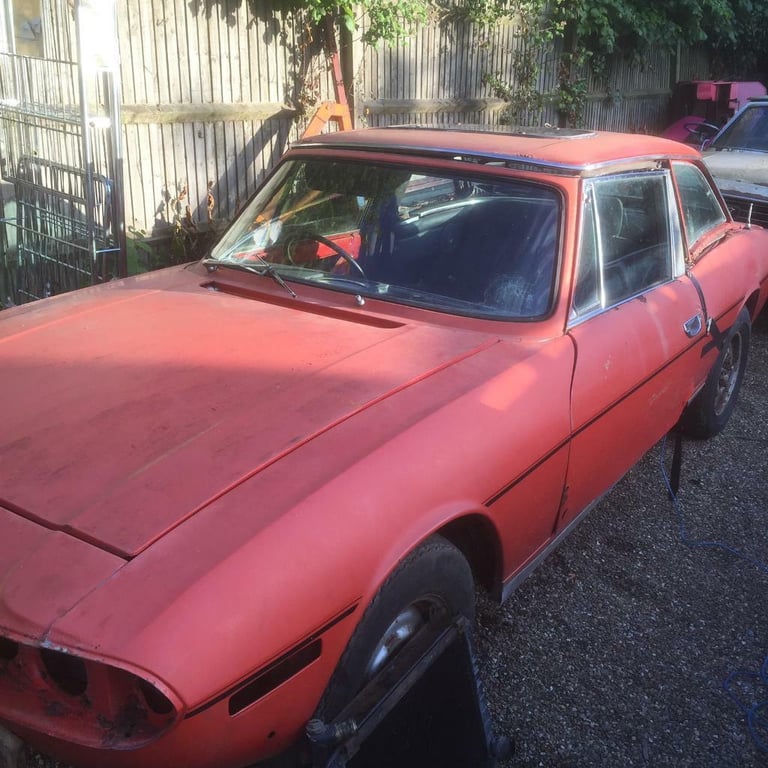 Triumph stag breaking and wanted also parts 