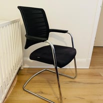 Interstuhl Hero | Conference chair | 575H Made In Germany Cantilever
