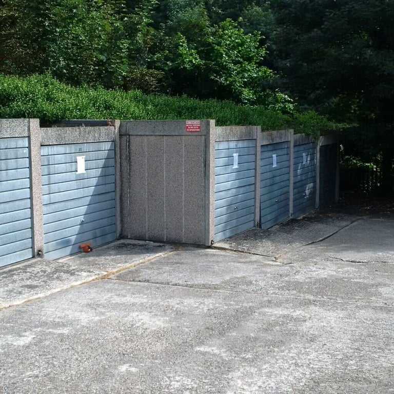 Garage/Parking/Storage to rent: Trafalgar Court (site 2) off Josephine Court, Reading RG30 2DG
