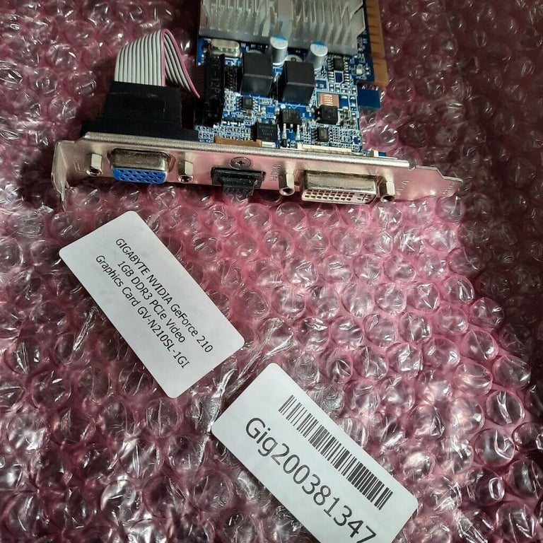 Gigabyte GeFroce 210 1GB DDR3 PCIe Video Graphics Card GV-N210SL-1GI - MAKE ME AN OFFER