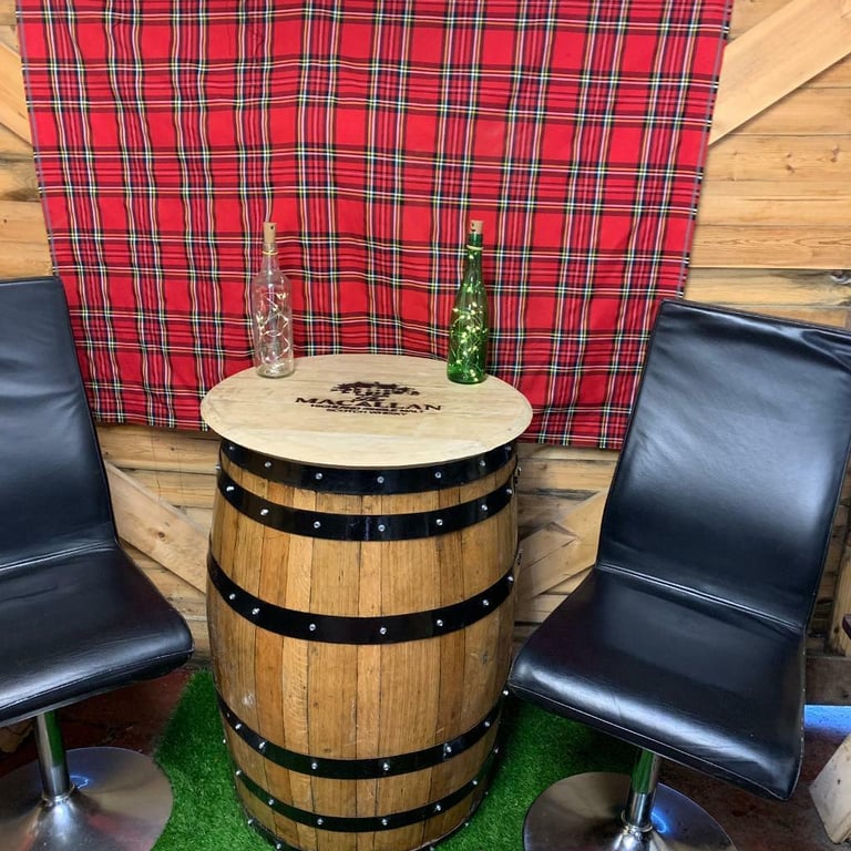 Whisky barrel and lids