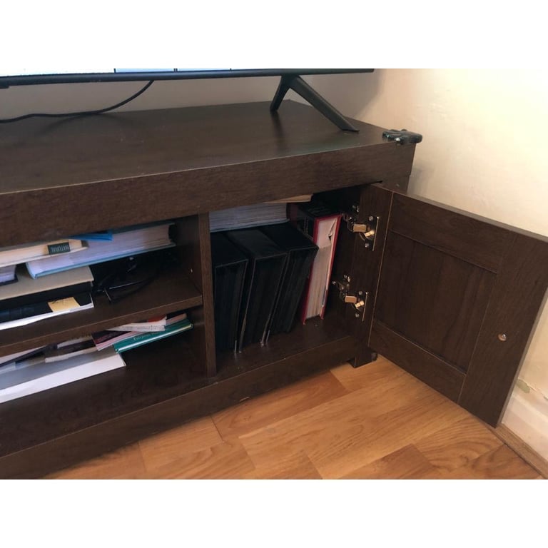 Second hand tv unit