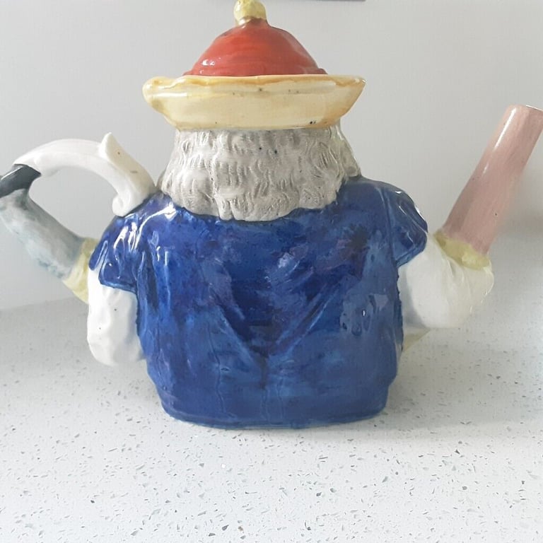 19TH CENTURY TOBY PEG LEG TEAPOT, STAFFORDSHIRE, c.1880-1901
