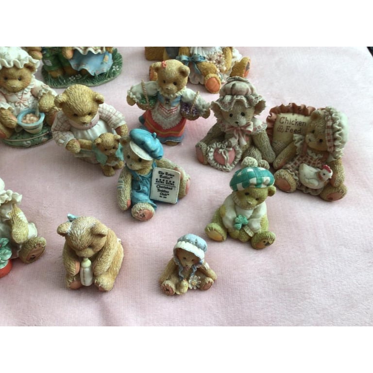Job Lot of Cherished Teddies 13 Figures Some very Rare 