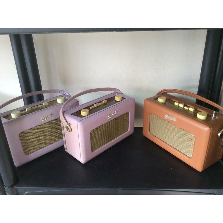 ROBERTS REVIVAL R250 RADIOS | in Canvey Island, Essex | Gumtree