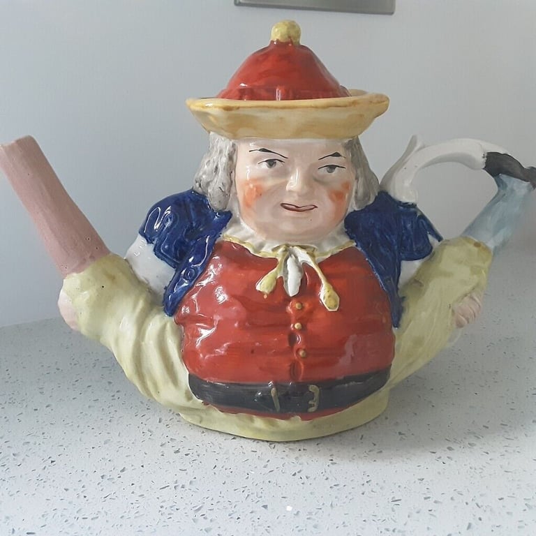 19TH CENTURY TOBY PEG LEG TEAPOT, STAFFORDSHIRE, c.1880-1901