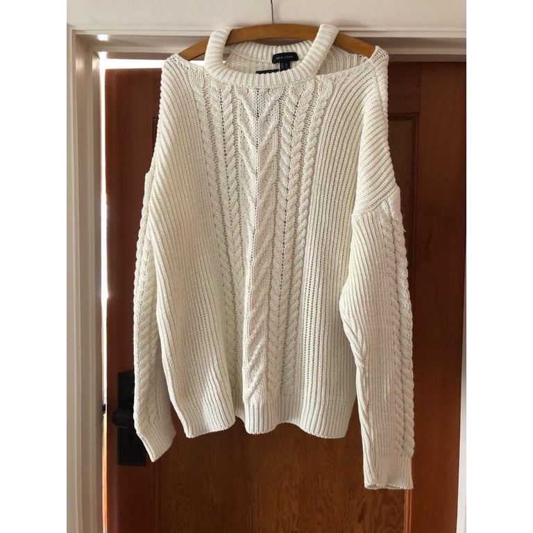 image for New look jumper , size 16. Never worn and labelled