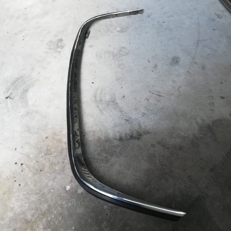 Front bumper for Maserati Indy