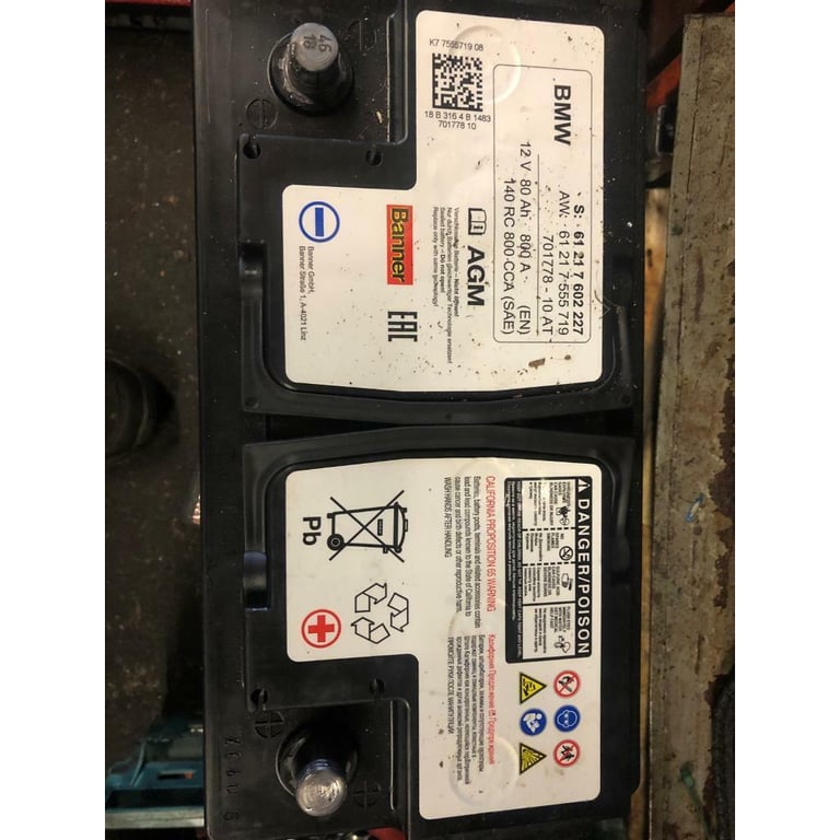 Breaking cars batteries 12v st stop AGM battery