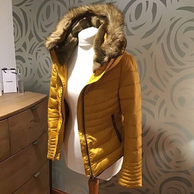 ZARA BASIC LADIES MUSTARD JACKET WITH DETACHABLE HOOD - SIZE S