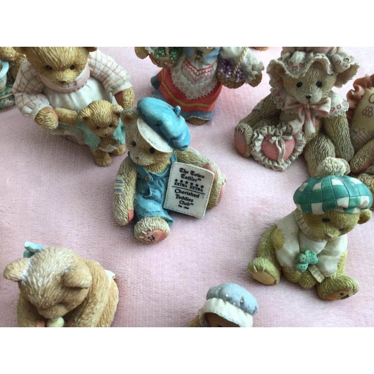 Job Lot of Cherished Teddies 13 Figures Some very Rare 