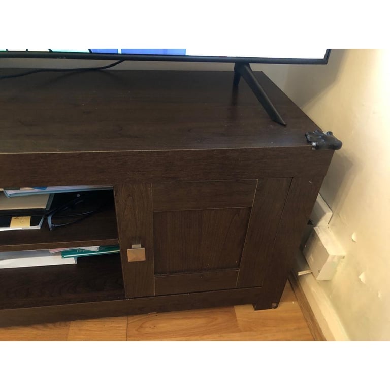 Second hand tv unit