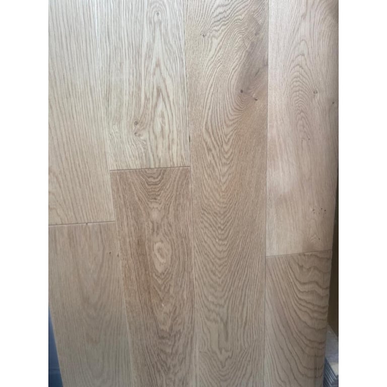 Engineered oak flooring 