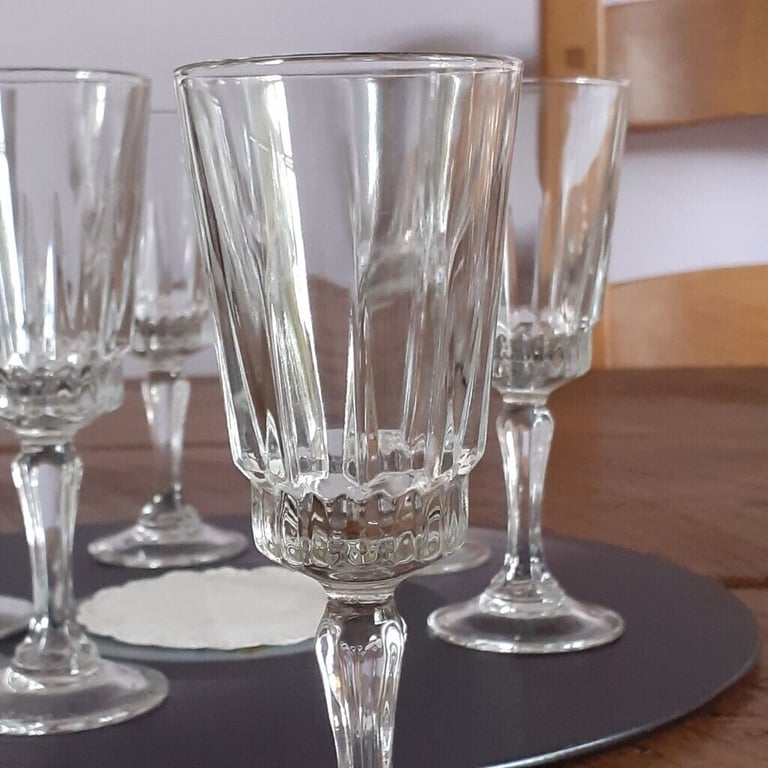 6 Wine / Sherry / Port Glasses 