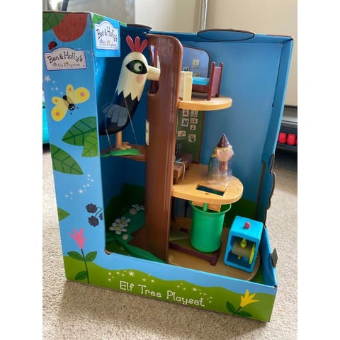 Ben and holly sales elf tree playset