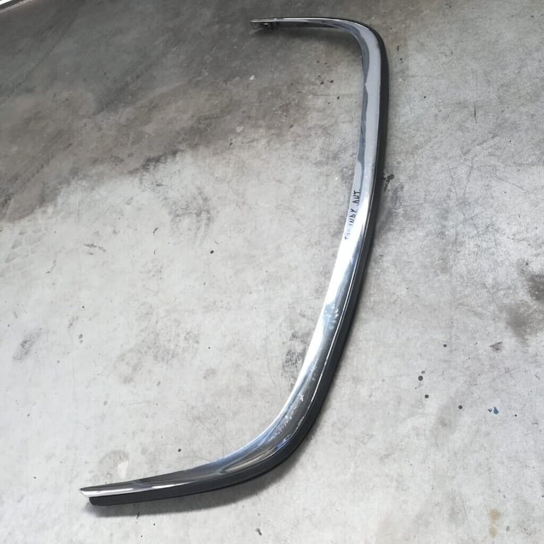 Front bumper for Maserati Indy