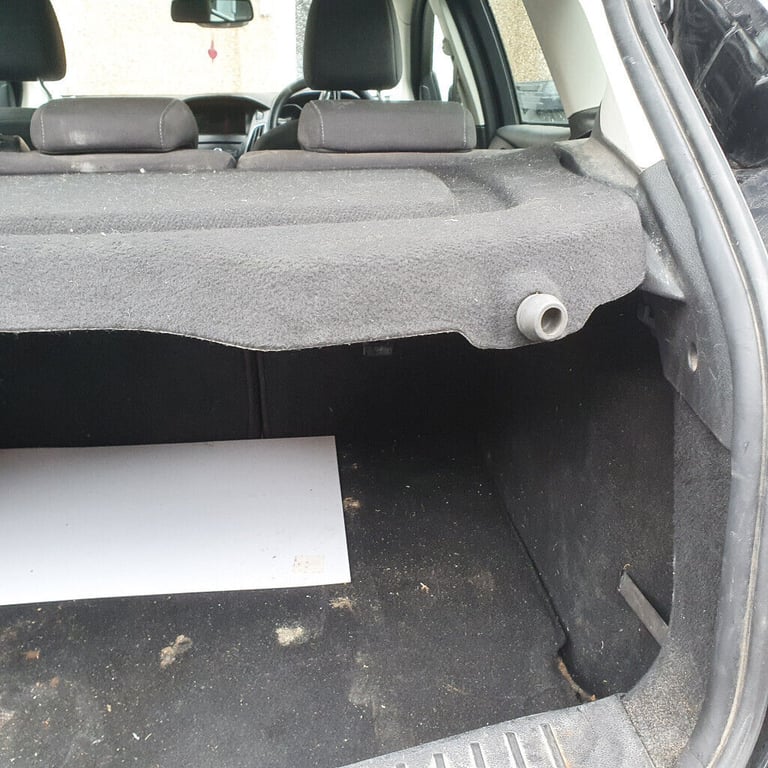 WANTED - FORD FOCUS 2015 MK3 - PARCEL SHELF - REAR BOOT LUGGAGE - GREY - HATCHBACK