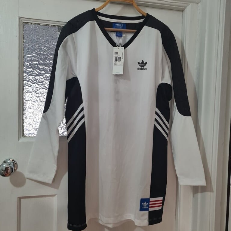 image for New Adidas Ladies Top