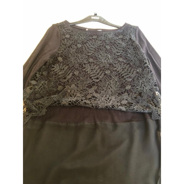 Mint Velvet size 8 black top
