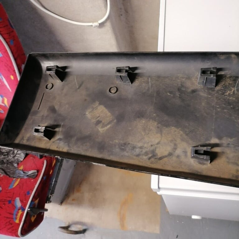 Vauxhall vivaro 2012 offside outer trim panel