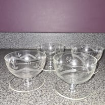 Glass Patterned Dessert Dishes - Set of Four