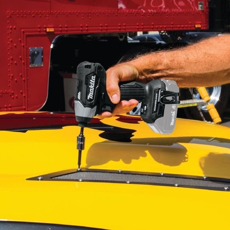 Makita XDT15ZB Sub-Compact Brushless 18V Impact Driver LXT Black only 2021 Limited New