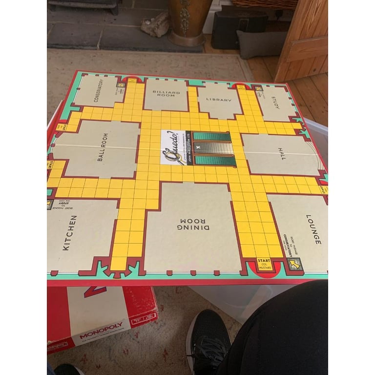 Vintage cluedo for spares 
