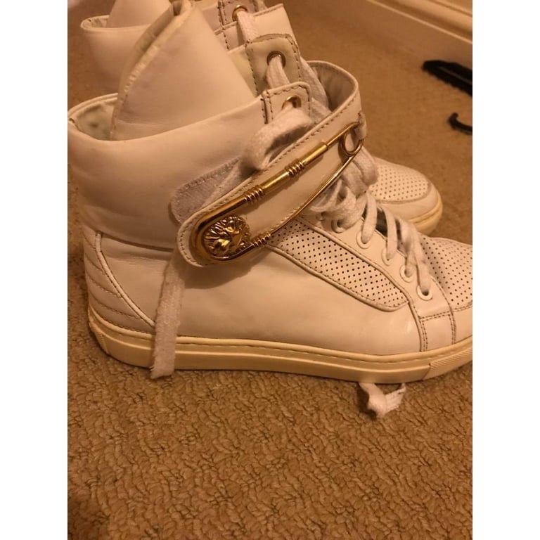 Genuine women 's Versace versus trainers
