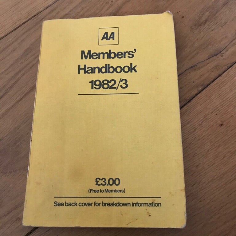 image for  Vintage ~ AA Members Handbook 1982/83 Paperback 