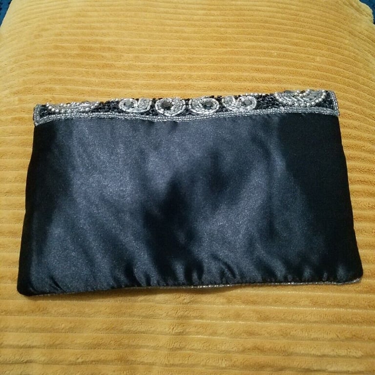 Black Beaded Scallop Clutch Bag, New   £7