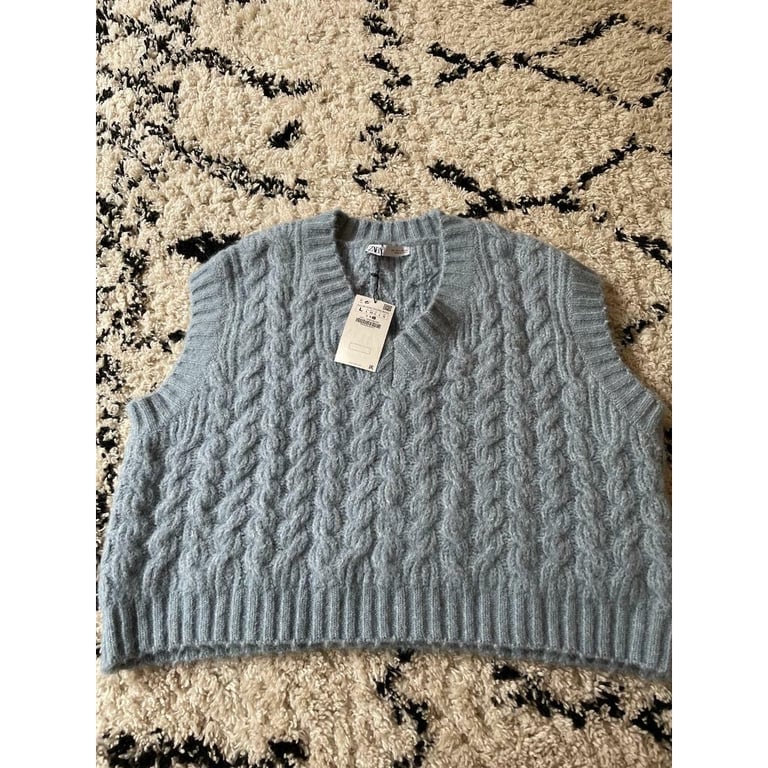 Zara jumper - size large (U.K.)