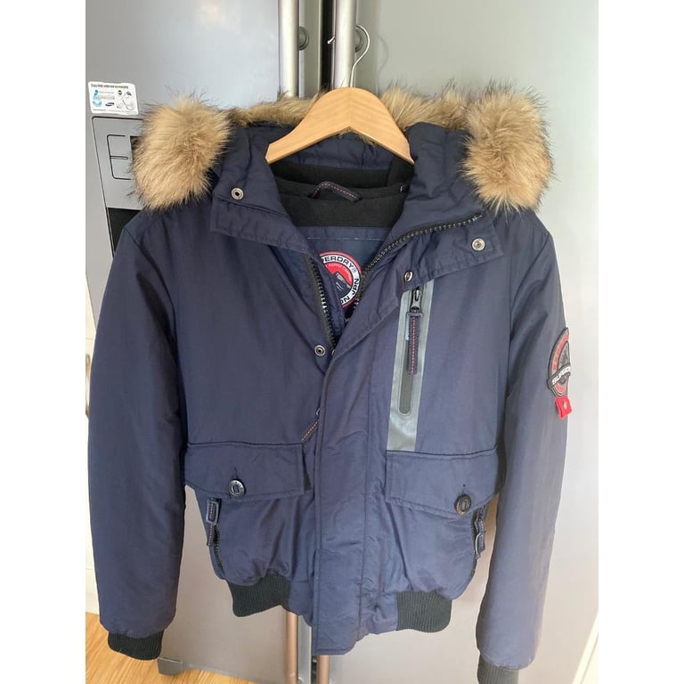 SUPERDRY WARM BOMBER JACKET. Navy. Adult small. As good as new in