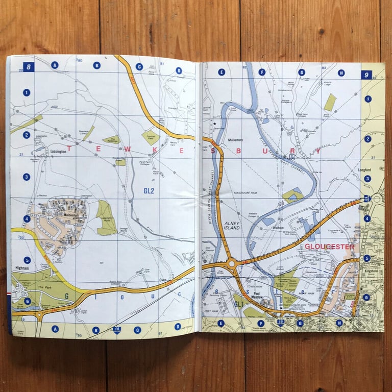 1995 A-Z Street Atlas, Cheltenham, Gloucester, including Stroud, Stonehouse, Bishop's Cleeve.