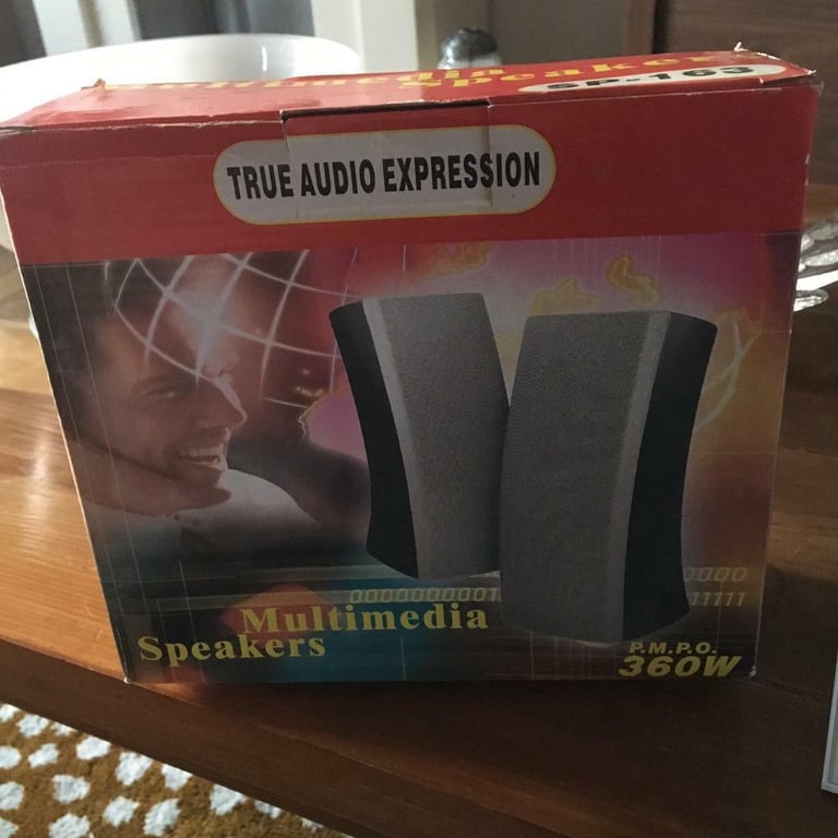 Brand new boxed computer speakers 