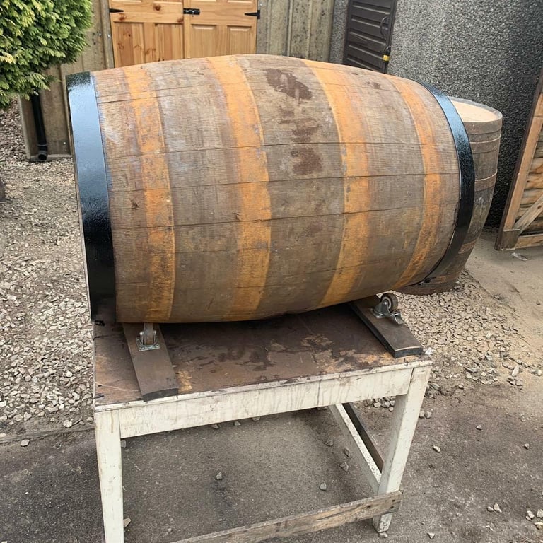 image for Whisky barrel and lids