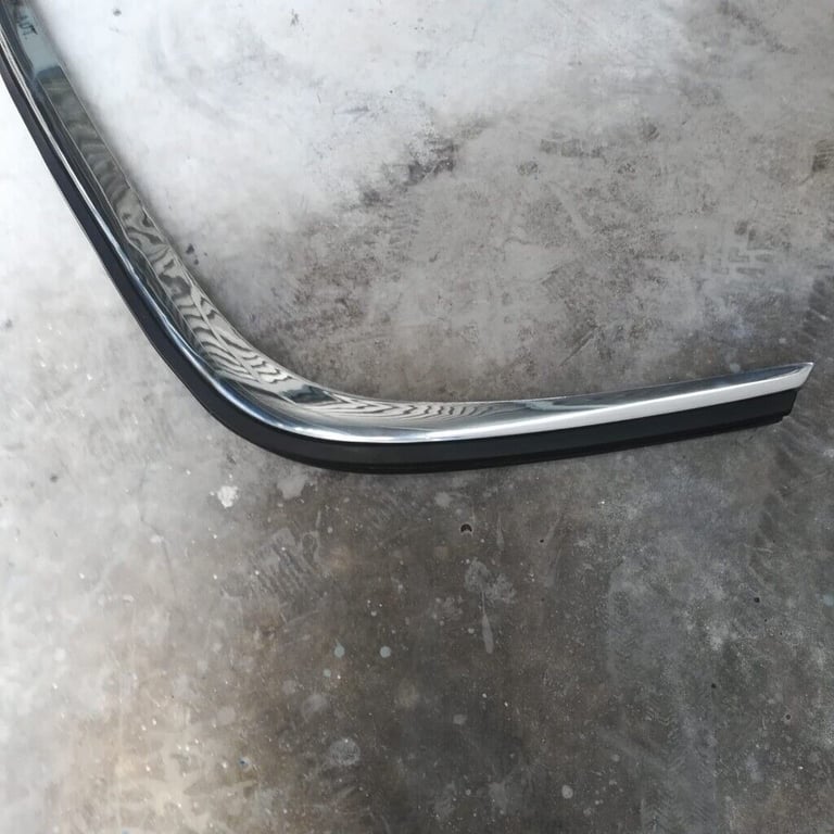 Front bumper for Maserati Indy