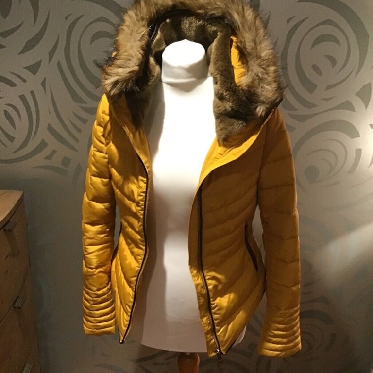 image for ZARA BASIC LADIES MUSTARD JACKET WITH DETACHABLE HOOD - SIZE S
