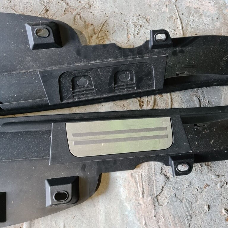 pair of BMW Mini Countryman Cooper S Side Skirt/Sill Trim (Part #: 980