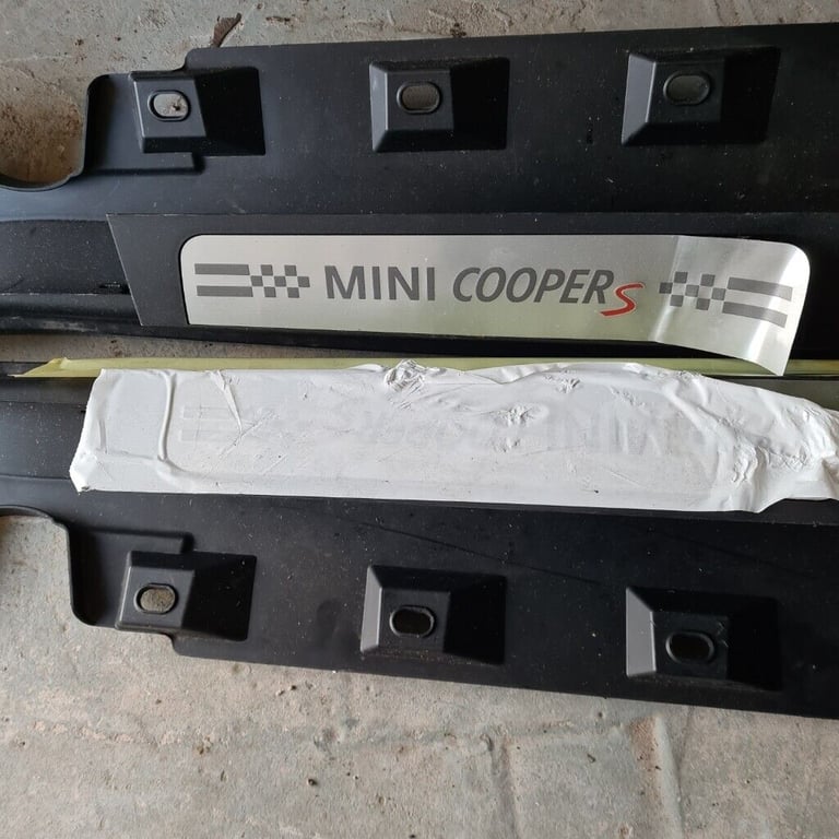 pair of BMW Mini Countryman Cooper S Side Skirt/Sill Trim (Part #: 980