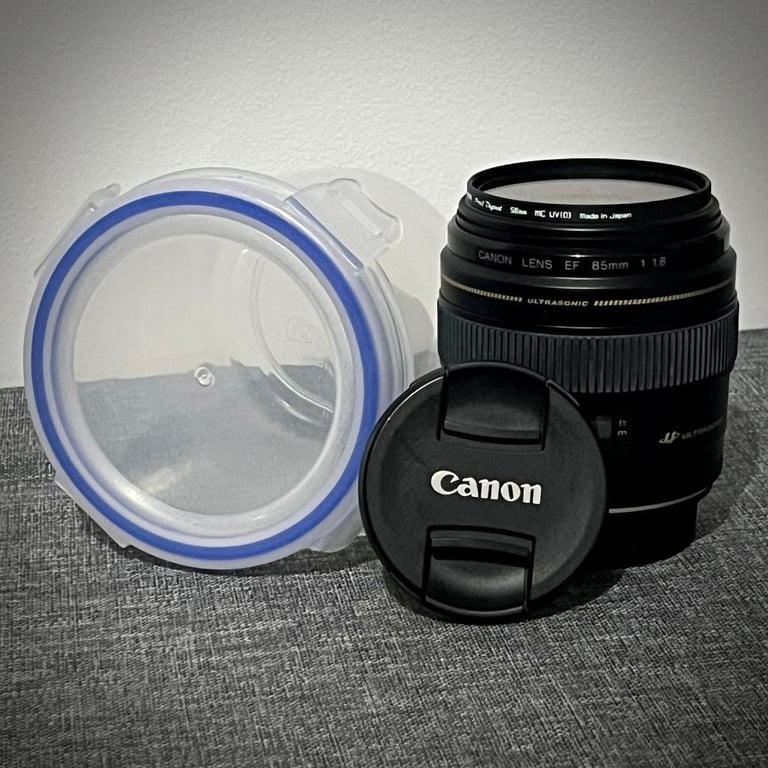 Canon EF Lens - 85mm 1.8