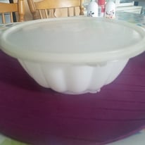 Tupperware Jello/pudding ring set (with 4 sets pattern) £2