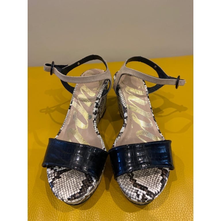 Cuple ladies shoes