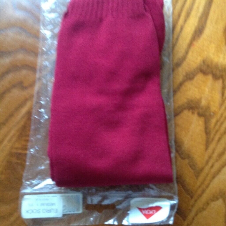 School P.E. / Football Socks. (One Pair) Shoe Size 1 to 5. New