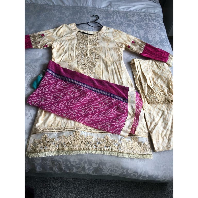 Pakistani trouser and kurta