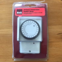 Unused, sealed in original packaging B&Q 24 hour immersion heater timer. £8 ovno. Can post.