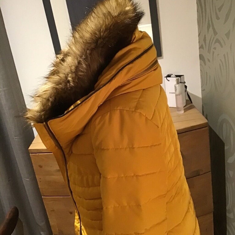 ZARA BASIC LADIES MUSTARD JACKET WITH DETACHABLE HOOD - SIZE S