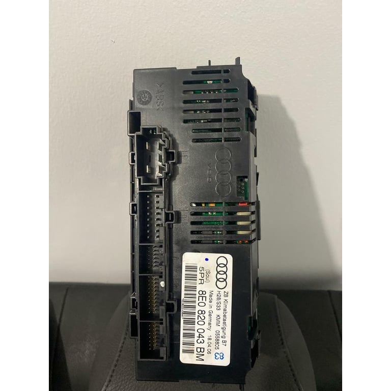 Audi A4 Climate Control, Part Number: 8E0 820 043 BM