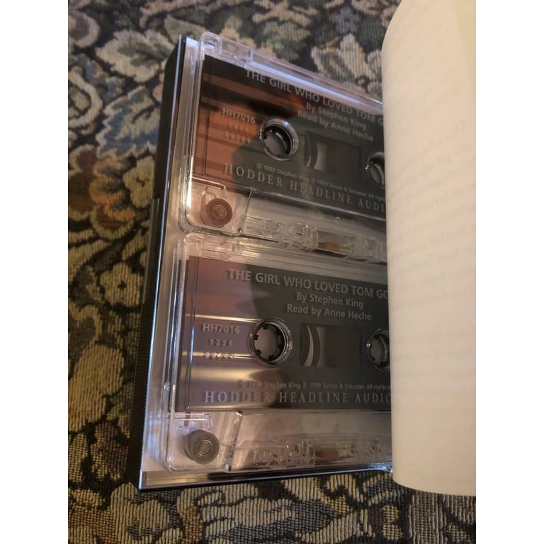 Stephen king audio book - 6 tape cassettes - WELLS in Somerset 